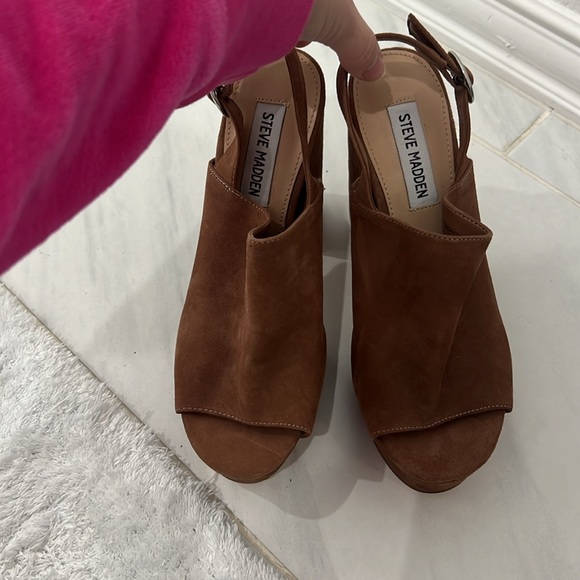 Steve Madden Brown Velvet Heels - Picture 2 of 4